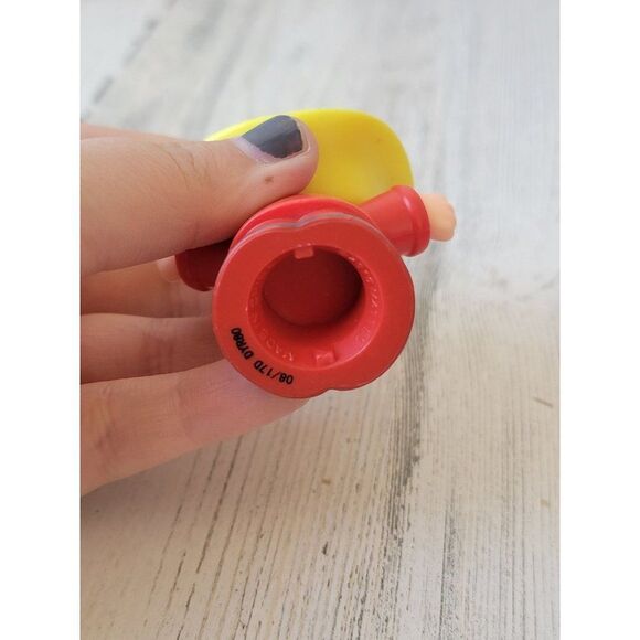 Little People firefighter boy Mattel 2016 doll accessory toy figure - Picture 5 of 5